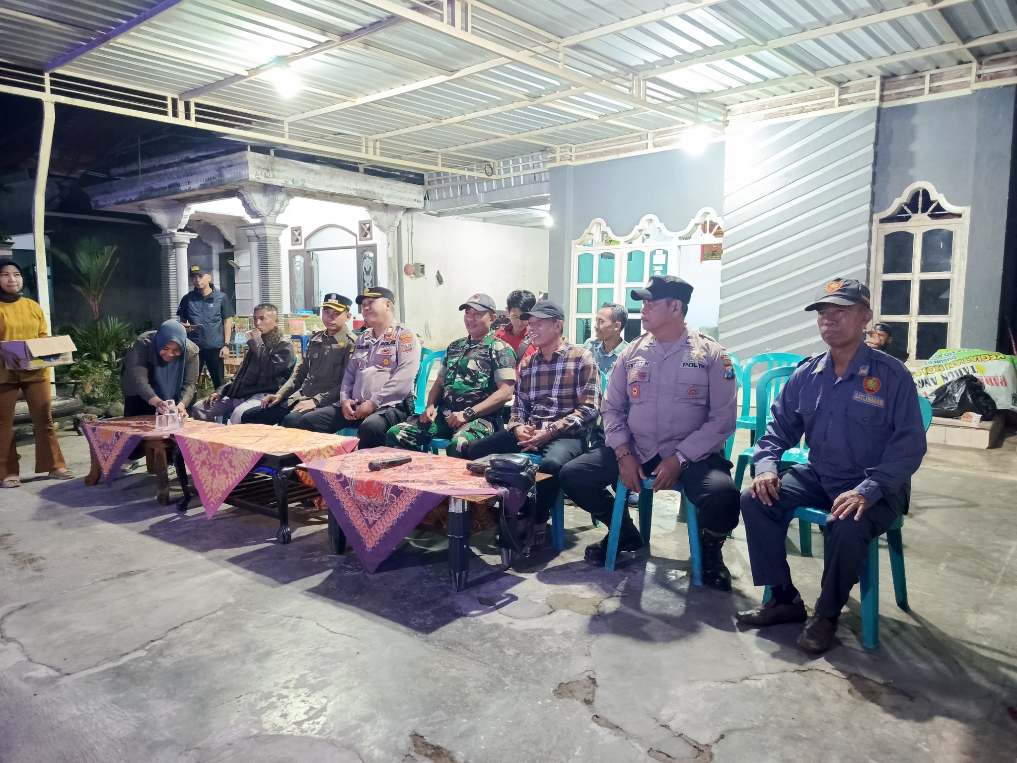 Tiga Pilar Kecamatan Sumbersuko Lanjutkan Penilaian Lomba Siskamling di Tiga Desa